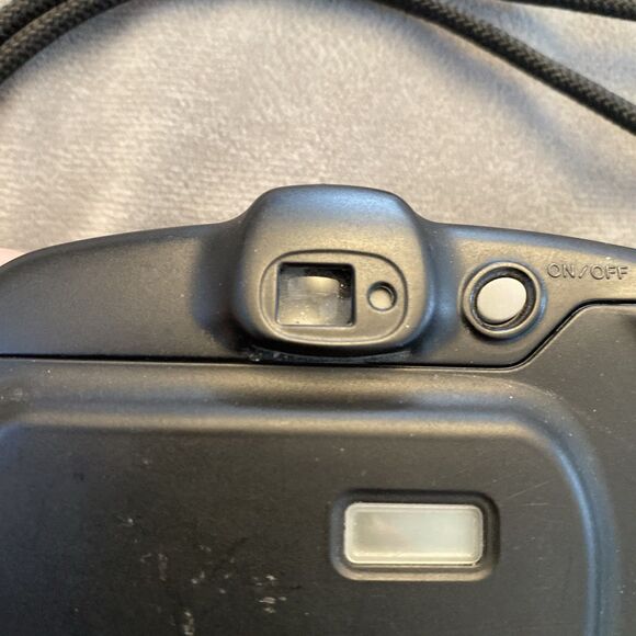 Minolta Freedom Action Zoom Point & Shoot Camera 38-60mm Untested - Picture 10 of 14